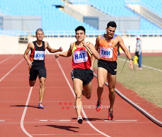 Trực tiếp giải điền kinh quốc gia 2021 hôm nay 13/12: Chung kết 800m nam và nữ
