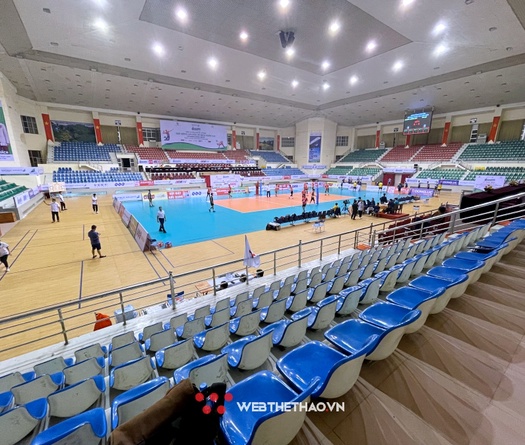 Những khán đài ảm đạm chưa từng có tại giải bóng chuyền VĐQG 2021