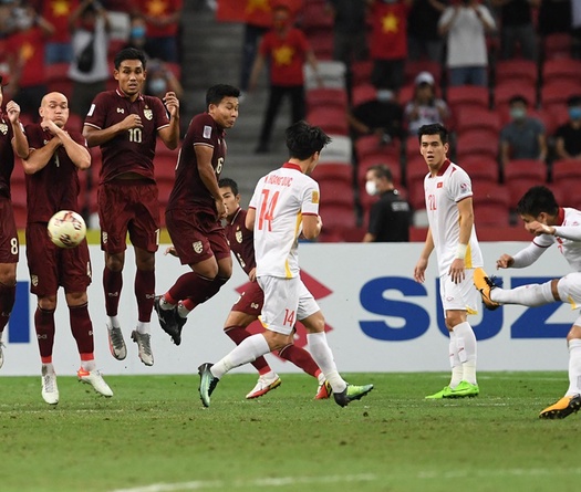 Quang Hải, Hoàng Đức, thầy Park được đề cử VĐV, HLV tiêu biểu 2021