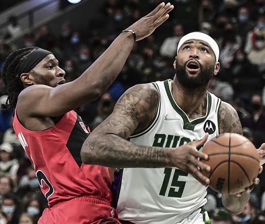 Vì sao DeMarcus Cousins đang chơi tốt lại bị Milwaukee Bucks gạch tên khỏi đội?