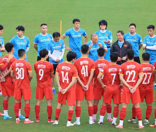 Tuyển Việt Nam lần đầu có 30 cầu thủ đấu Australia