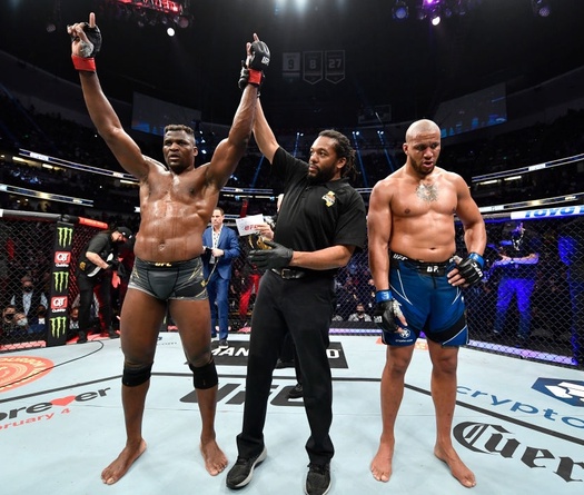 Francis Ngannou tiết lộ chấn thương dây chằng trước UFC 270: Quá nhiều thứ hỗn tạp đến với tôi