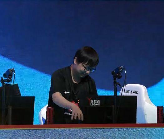 WBG ON: SofM chính là người đứng sau tình huống ăn Baron quyết định