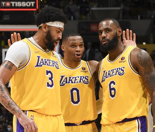 CĐV thất vọng khi Lakers “bất động” qua Trade Deadline: Họ sẽ làm gì tiếp theo?