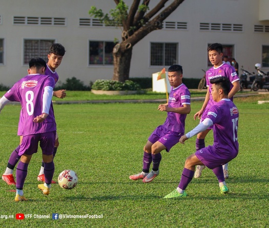 Lịch thi đấu U23 Đông Nam Á 2022 hôm nay 19/2: Việt Nam vs Singapore đá mấy giờ?