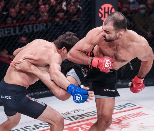 Bellator 274: Cựu vương Andrey Koresh đá gãy 5 xương sườn đối thủ Chance Rencountre
