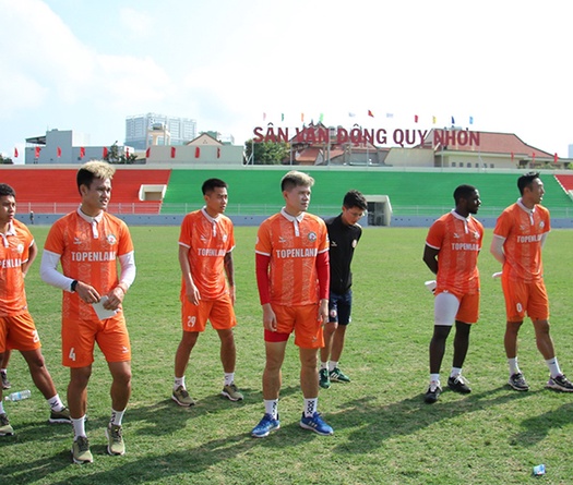 CLB Bình Định có 17 ca nhiễm COVID-19, trận gặp Viettel có nguy cơ hoãn