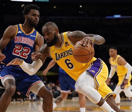 LeBron James bùng nổ với 56 điểm, Lakers ngược dòng ngoạn mục trước Golden State Warriors