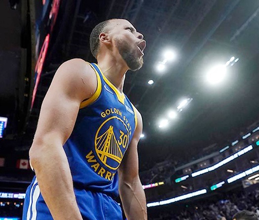 Stephen Curry bùng nổ ngày sinh nhật, nối dài mạch bất bại cho Golden State Warriors