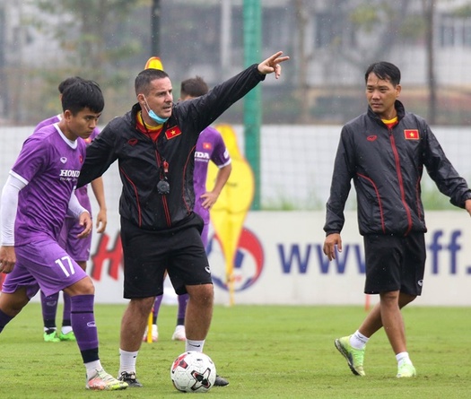 Khán giả Việt Nam có thể không được xem trực tiếp giải giao hữu U23 Dubai Cup