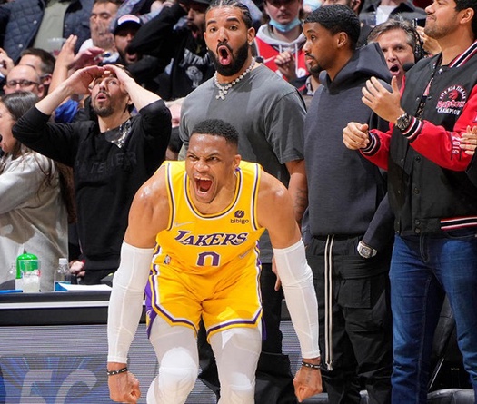 Russell Westbrook từ tội đồ thành người hùng, giải cứu Los Angeles Lakers trước Raptors