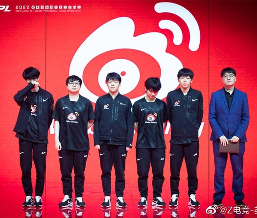 SofM nhận trái đắng trước JDG, WBG mất ưu thế ở vòng Playoffs LPL