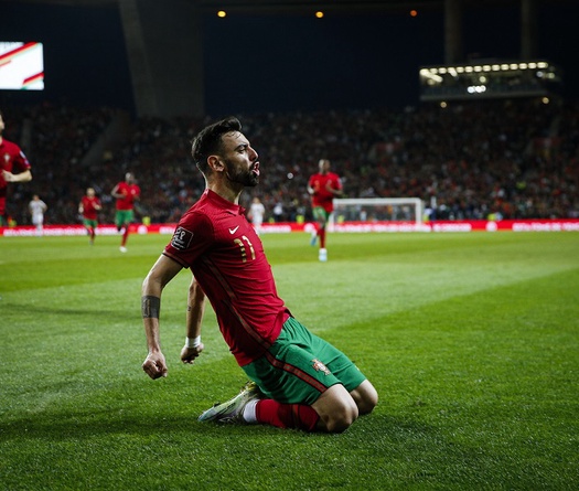 Bruno Fernandes tỏa sáng đưa Bồ Đào Nha tới World Cup 2022