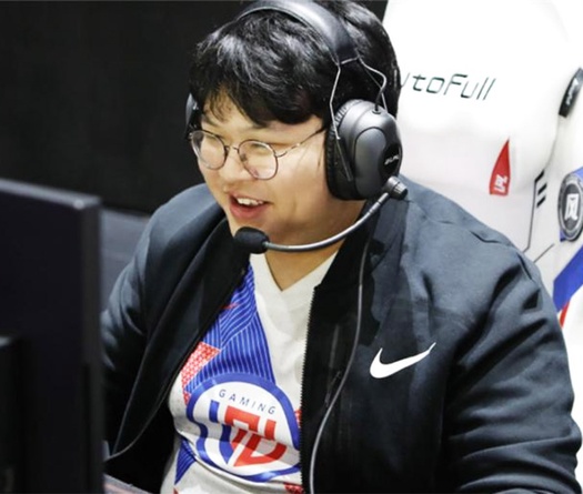 Tuyển thủ LPL nhận án phạt cấm thi đấu vĩnh viễn vì hành vi bán độ