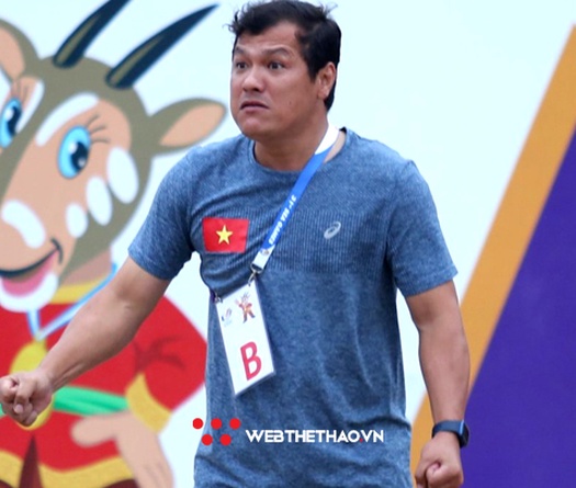 HLV Trịnh Huy Cường: Lá cờ trên ngực là động lực của đội tuyển bóng ném bãi biển Việt Nam