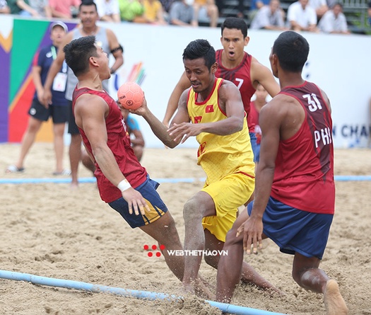 Giành Vàng SEA Games 31, mỗi cầu thủ bóng ném bãi biển nhận thưởng 55 triệu đồng