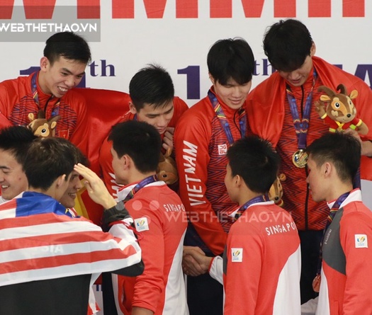 Bơi Việt Nam tạo cột mốc lịch sử, Hoàng Quý Phước nhận xét bất ngờ về "bại tướng" Schooling