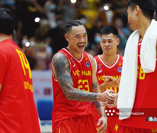 Chiến thắng nghẹt thở của ĐT Việt Nam trước Singapore: Lửa thử vàng, gian nan thử sức