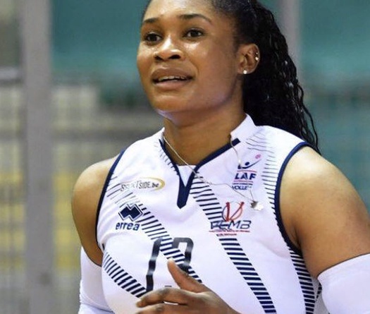 Hóa chất Đức Giang chiêu mộ ngoại binh 3 lần vô địch châu Phi, sẵn sàng cho giải VĐQG 2022