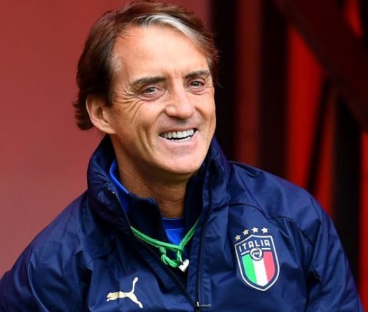 HLV Mancini gọi thêm 8 cầu thủ cho trận Siêu chung kết Ý vs Argentina