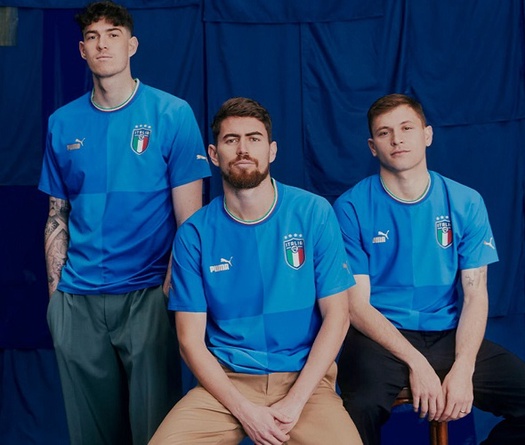 Đội tuyển Italia trình làng áo đấu mới với thiết kế đặc biệt
