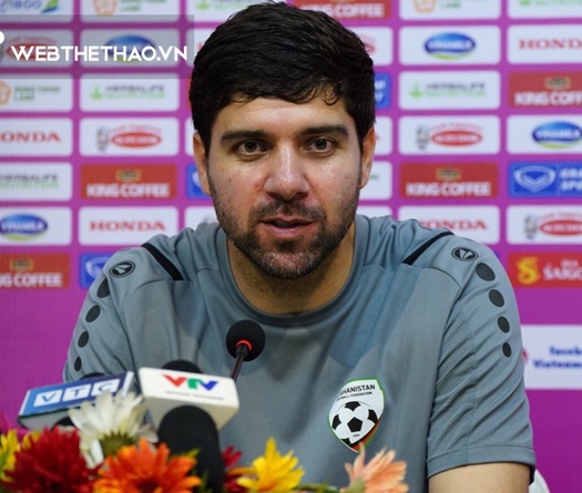 HLV Afghanistan lấy Ronaldo, Messi so sánh về sức mạnh tuyển Việt Nam