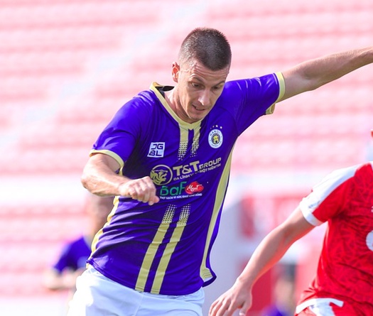 Cầu thủ Serbia đứt dây chằng, CLB Hà Nội gấp rút tìm ngoại binh thay thế