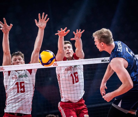 Màn so tài đỉnh cao của Mỹ cùng Ba Lan, và dấu ấn đội trưởng 33 tuổi