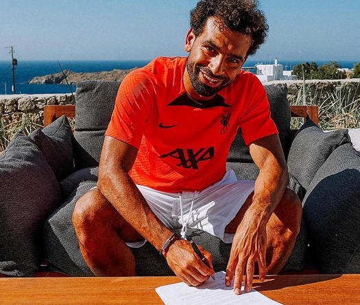 Lương của Salah sau khi gia hạn có cao hơn Ronaldo, Mbappe, Messi?