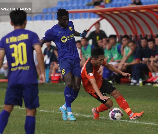 Vòng 9 V.League 2022: Nóng cả trong lẫn ngoài sân cỏ đại chiến SLNA vs Hải Phòng