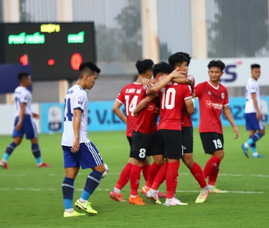 Phố Hiến tiếp tục bay cao ở giải hạng Nhất với công thức U19+4