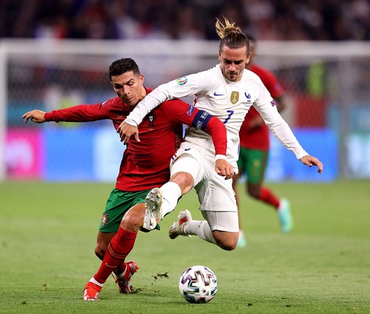 Griezmann sẽ nhường chỗ cho Ronaldo tại Atletico Madrid?