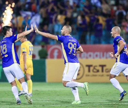 Hà Nội FC ngược dòng trước SLNA, xây chắc ngôi đầu bảng V.League 2022
