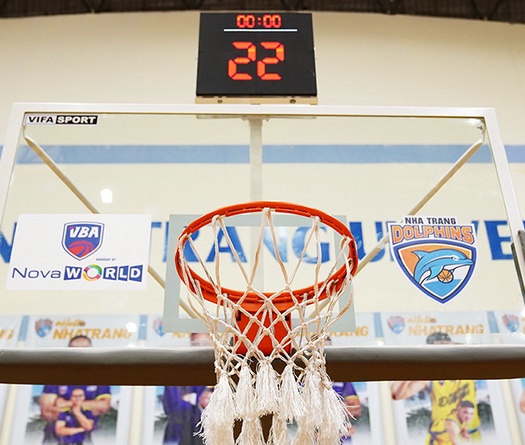 Các dunker VBA thỏa sức "cháy lưới" cùng trụ rổ nội đạt chuẩn FIBA từ VIFASPORT