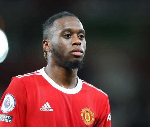 MU lỗ nặng vì một cầu thủ, Ten Hag đòi mua sắm