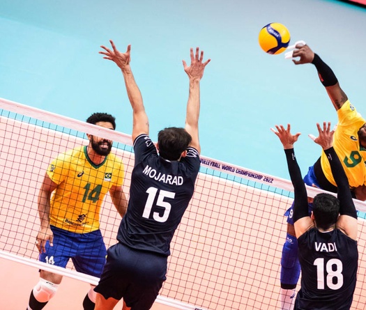  Yoandy Leal tỏa sáng, Brazil hạ gục Iran giành tấm vé cuối cùng vào Tứ kết FIVB World Championship 2022