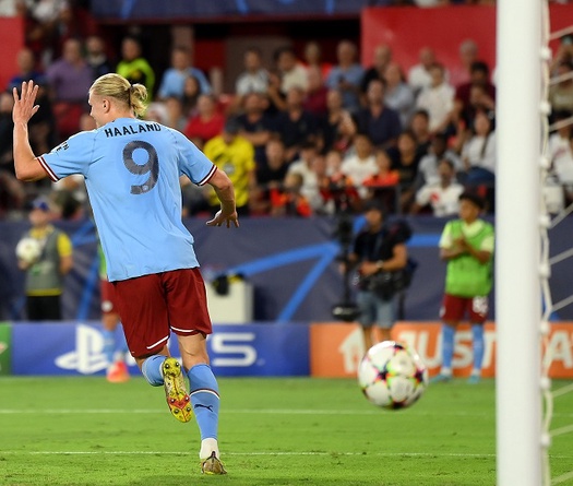 Champions League có bị ảnh hưởng sau khi hoãn Ngoại hạng Anh?