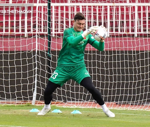 Cầu thủ Việt kiều “sáng cửa” khoác áo tuyển Việt Nam