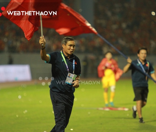 Những người chiến thắng hạng mục HLV của năm qua 5 kỳ Cúp Chiến Thắng