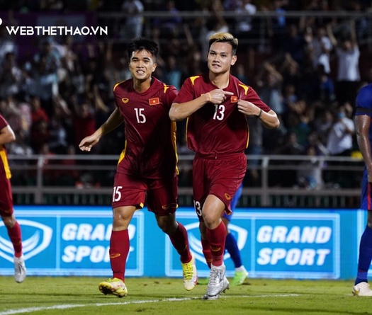 HLV Park Hang Seo giấu bài, Việt Nam vẫn dễ dàng vùi dập Singapore