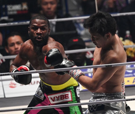 Floyd Mayweather knockout nhà vô địch MMA Nhật Bản: Bỏ túi 470 tỷ chỉ sau... 6 phút