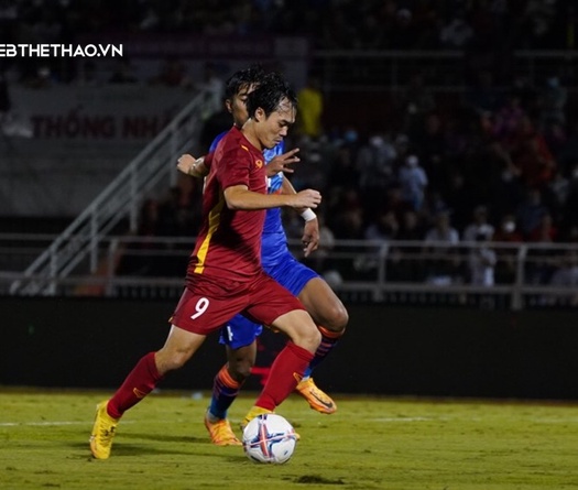 Văn Toàn quyết thi đấu tốt ở V.League để tranh suất dự AFF Cup 2022
