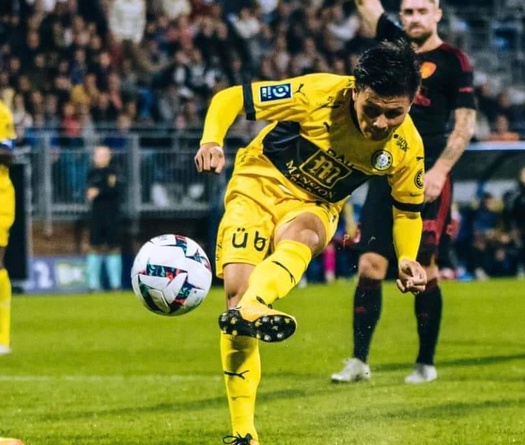 Báo Pháp ca tụng Quang Hải là đấng cứu thế của Pau