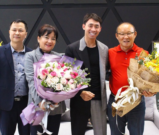 Bàn với vợ, HLV Park Hang Seo sẽ chia tay tuyển Việt Nam sau AFF Cup 2022?