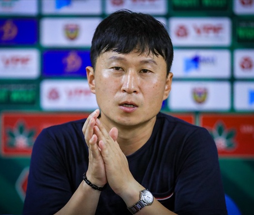 Bỏ xa Hải Phòng 5 điểm, HLV Hà Nội chưa nghĩ đến chức vô địch sớm