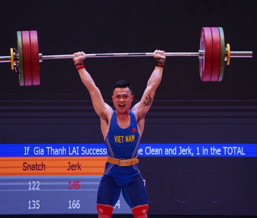 Kỷ lục gia cử tạ Lại Gia Thành: Hết đánh chiếm SEA Games 31, đến chinh phục châu Á