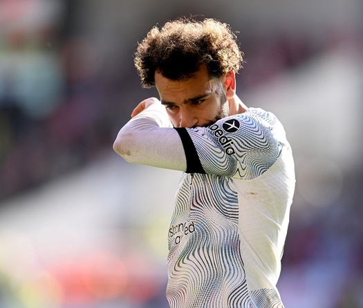 Liverpool thua đội bét bảng Nottingham với 8 trận không thắng