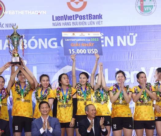 Khoảnh khắc Ninh Bình Doveco đăng quang chức vô địch giải bóng chuyền nữ Cúp LienVietPostBank 2022