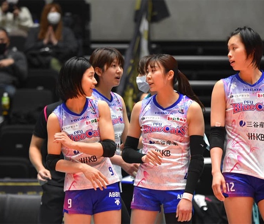 5 set nghẹt thở, Thanh Thuý mở màn mùa giải bóng chuyền VĐQG Nhật Bản kém may