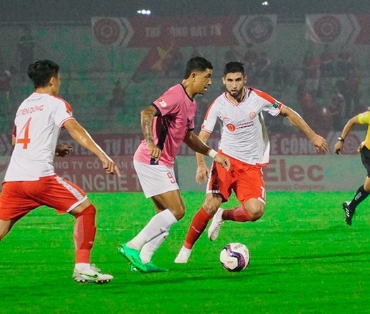 Chia điểm tiếc nuối trước Viettel, Hà Tĩnh tạm thoát vị trí cuối bảng